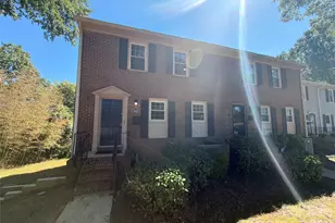 1810 Sabrina Ct, Charlotte, NC 28210 - Photo 1