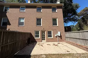 1810 Sabrina Ct, Charlotte, NC 28210 - Photo 5