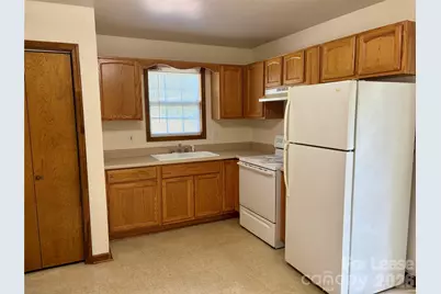 1391 Victor Woods Lane #135, Lincolnton, NC 28092 - Photo 5