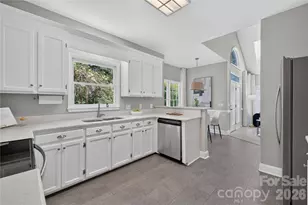4711 Beech Crest Pl, Charlotte, NC 28269 - Photo 17