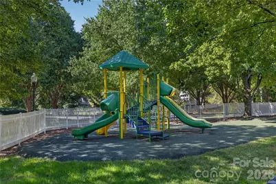 4711 Beech Crest Place, Charlotte, NC 28269 - Photo 39