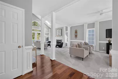 4711 Beech Crest Place, Charlotte, NC 28269 - Photo 5