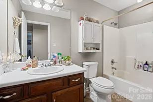 11210 Walking Horse Ln, Charlotte, NC 28215 - Photo 25
