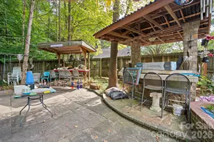 11210 Walking Horse Ln, Charlotte, NC 28215 - Photo 3