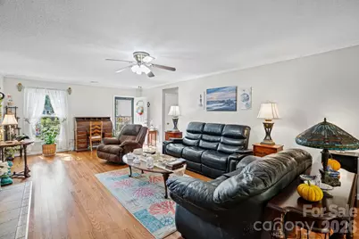 11210 Walking Horse Lane, Charlotte, NC 28215 - Photo 7