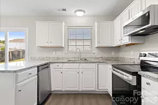 2303 Highland Park Dr, Charlotte, NC 28269 - Photo 15