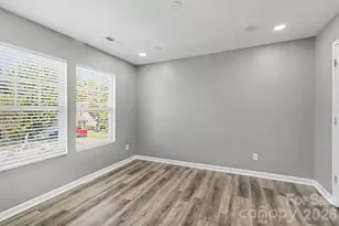 15705 Lakepoint Forest Dr, Charlotte, NC 28278 - Photo 19