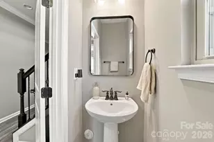 [Address not provided], Charlotte, NC 28208 - Photo 17
