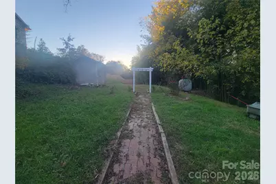 54 Anne Street, Canton, NC 28716 - Photo 7