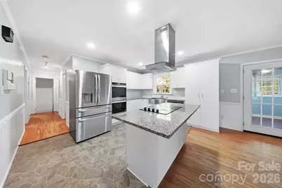 807 N Oakland Street, Dallas, NC 28034 - Photo 9