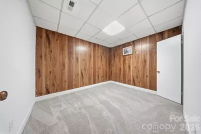 807 N Oakland Street, Dallas, NC 28034 - Photo 33