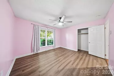 807 N Oakland Street, Dallas, NC 28034 - Photo 13