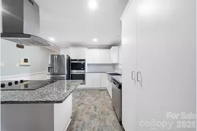 807 N Oakland Street, Dallas, NC 28034 - Photo 11