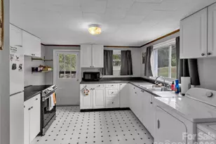 280 Mingus St, Canton, NC 28716 - Photo 11