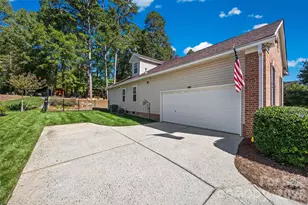 1718 Sanridge Wind Ln, Charlotte, NC 28262 - Photo 29