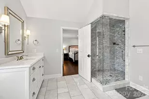 1901 Runnymede Ln, Charlotte, NC 28211 - Photo 13