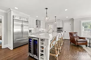 1901 Runnymede Ln, Charlotte, NC 28211 - Photo 5