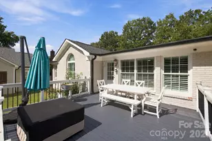 1901 Runnymede Ln, Charlotte, NC 28211 - Photo 29