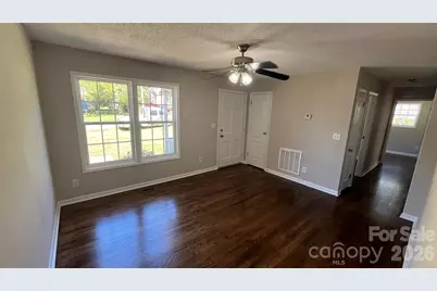 211 Morris Street, Kings Mountain, NC 28086 - Photo 3
