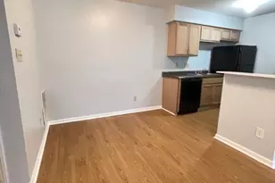 8623 Crows Nest Ln, Charlotte, NC 28226 - Photo 3
