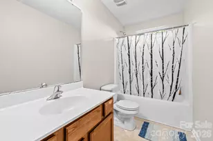2636 Cochrane Dr, Charlotte, NC 28269 - Photo 19