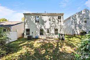 2636 Cochrane Dr, Charlotte, NC 28269 - Photo 21