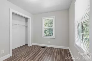 2604 Booker Ave, Charlotte, NC 28216 - Photo 11