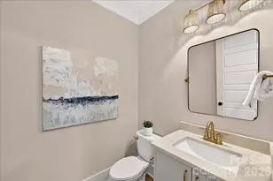 1524 E 35th St, Charlotte, NC 28205 - Photo 23