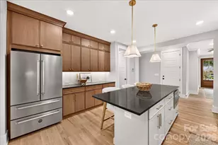 1524 E 35th St, Charlotte, NC 28205 - Photo 13