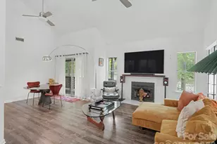 6000 Gray Gate Ln, Charlotte, NC 28210 - Photo 9