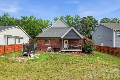 304 E Florida Avenue, Bessemer City, NC 28016 - Photo 35