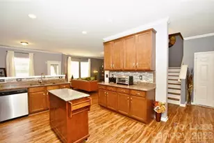 8634 Heartleaf Rd, Charlotte, NC 28227 - Photo 15