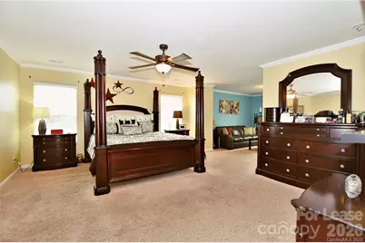 8634 Heartleaf Road, Charlotte, NC 28227 - Photo 9