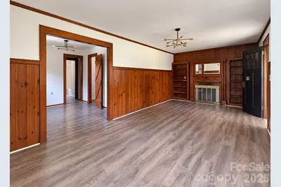 409 W Virginia Avenue, Bessemer City, NC 28016 - Photo 3