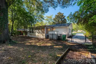 4238 Dowling Dr, Charlotte, NC 28205 - Photo 27