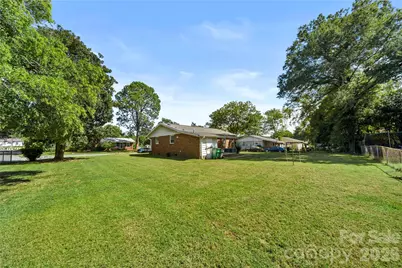 4235 Brookway Drive, Charlotte, NC 28208 - Photo 9