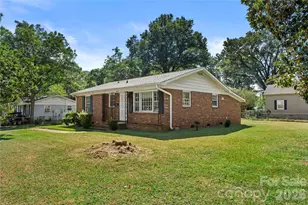 4235 Brookway Dr, Charlotte, NC 28208 - Photo 3