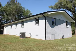 194 Crescent Dr, Forest City, NC 28043 - Photo 43