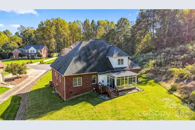 1216 Fox Chase Drive, Newton, NC 28658 - Photo 37
