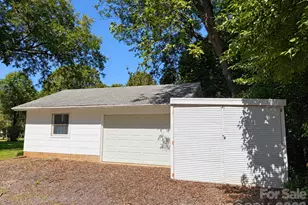 330 Holly Ave, Salisbury, NC 28147 - Photo 21
