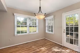 727 Clayfield Ct, Charlotte, NC 28209 - Photo 5
