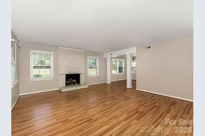 727 Clayfield Court, Charlotte, NC 28209 - Photo 3