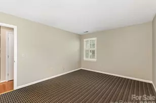 727 Clayfield Ct, Charlotte, NC 28209 - Photo 21