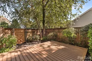 727 Clayfield Ct, Charlotte, NC 28209 - Photo 27