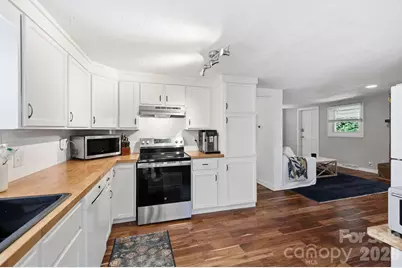 5 Mos Way, Candler, NC 28715 - Photo 13