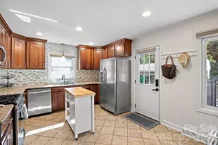 5908 Brookhaven Rd, Charlotte, NC 28210 - Photo 15