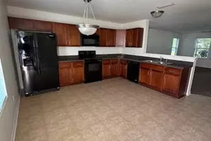 10710 Derryrush Dr, Charlotte, NC 28213 - Photo 3