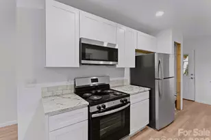 202 Lyndhurst Dr, Hendersonville, NC 28791 - Photo 17