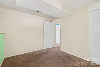 1010 Glenfiddich Drive, Charlotte, NC 28215 - Photo 19
