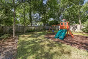 1617 Hawthorne Ln, Charlotte, NC 28205 - Photo 37